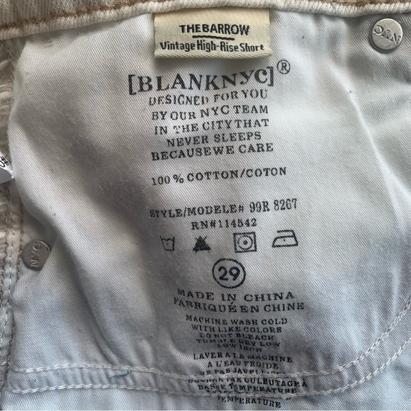 BLANK NYC Bleached Dark Wash Frayed Shorts Size 29 NEW - Picture 5 of 5